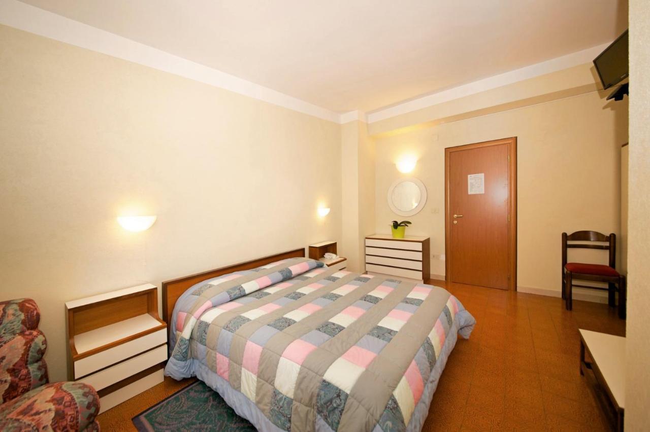 Ormea Albergo Ponte Di Nava מראה חיצוני תמונה